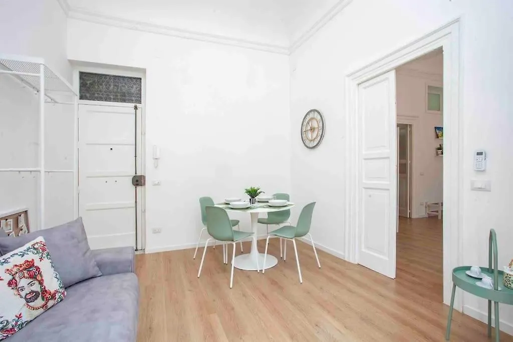 The House Politeama Palermo Historic Center Apartment