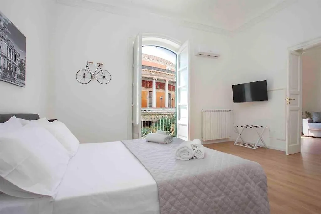 The House Politeama Palermo Historic Center Apartment Italy